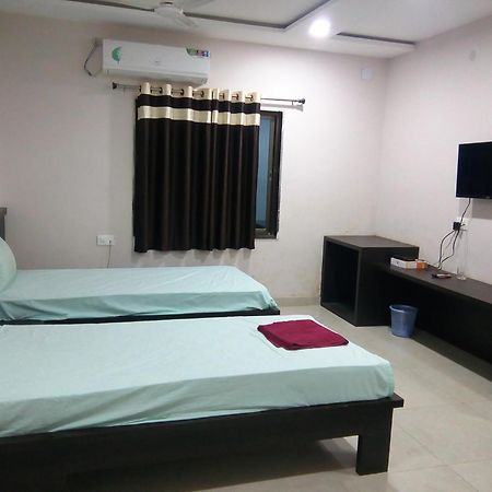 Hotel Indraprasth Balangir Exterior photo