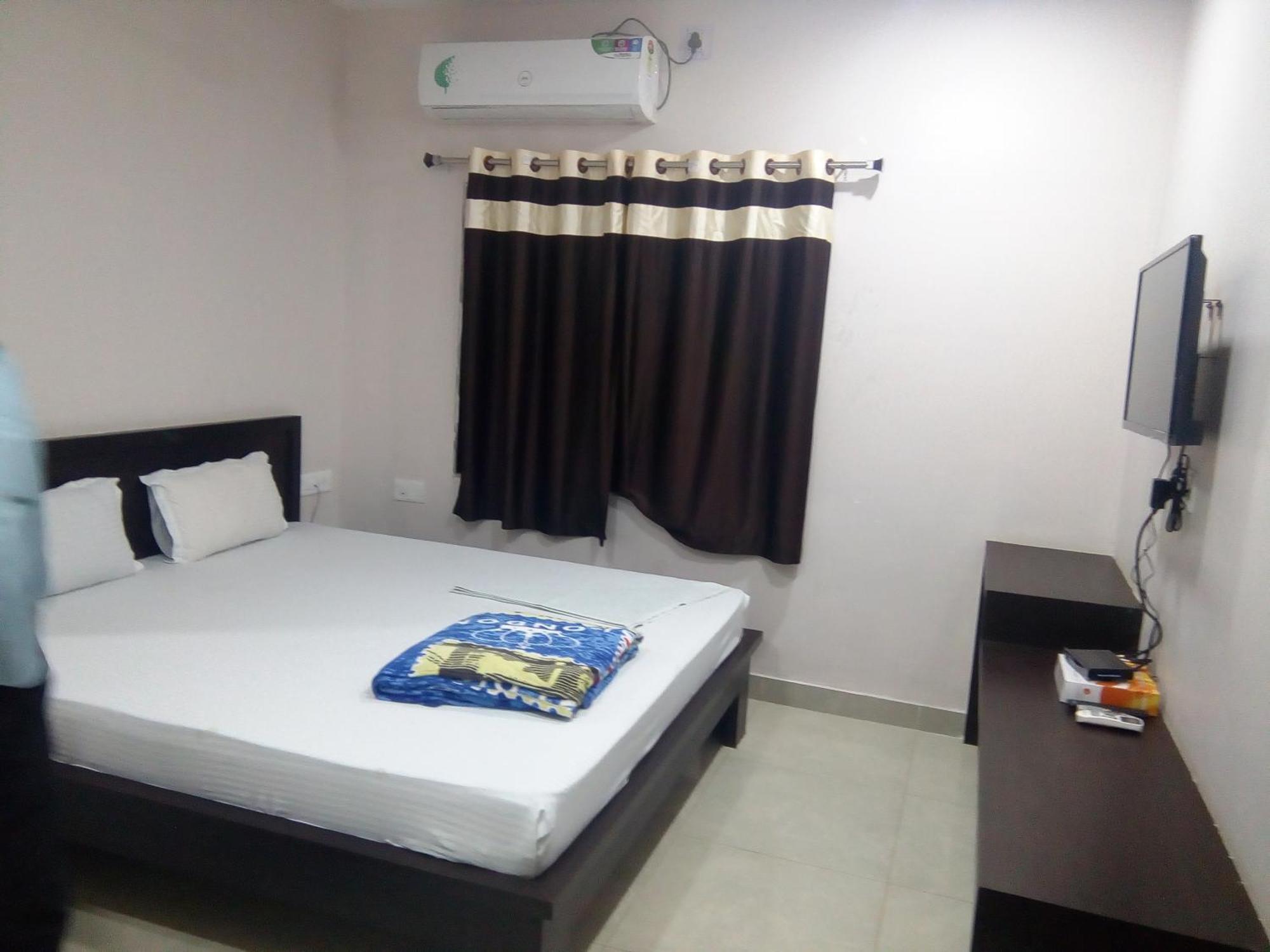 Hotel Indraprasth Balangir Exterior photo